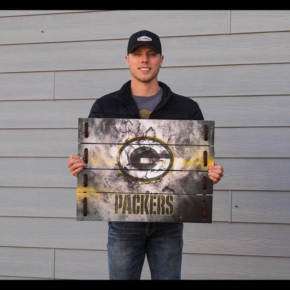 Green Bay Packers Sign 18”x25” - Picture 4 of 4